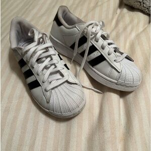 Adidas - boys or girls size 2 black-and-white barely worn